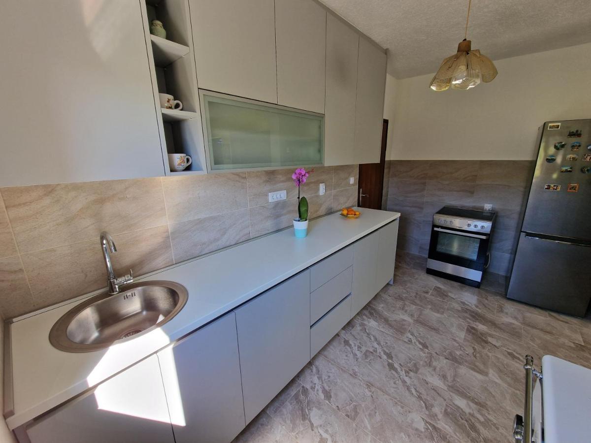 Apartment Dragovic Ulcinj Exterior photo